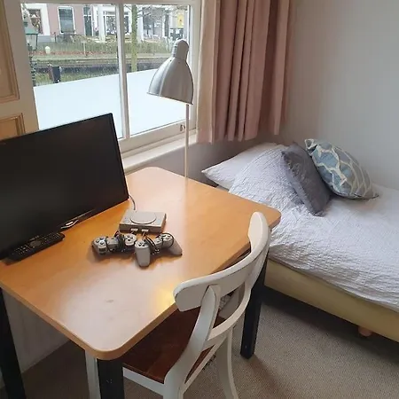 Holiday home Canal House 8 Person