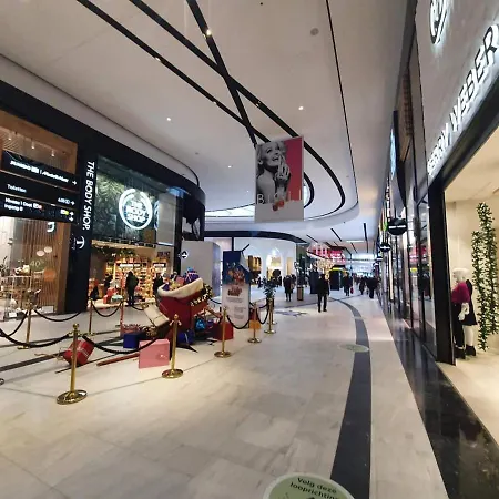 Canal House 8 Person * Leidschendam