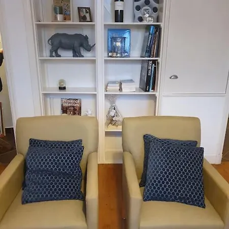 Canal House 8 Person * Leidschendam